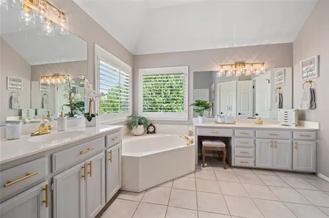 $1,050,000 | 5413 Merrywing Circle, Austin, TX 78730