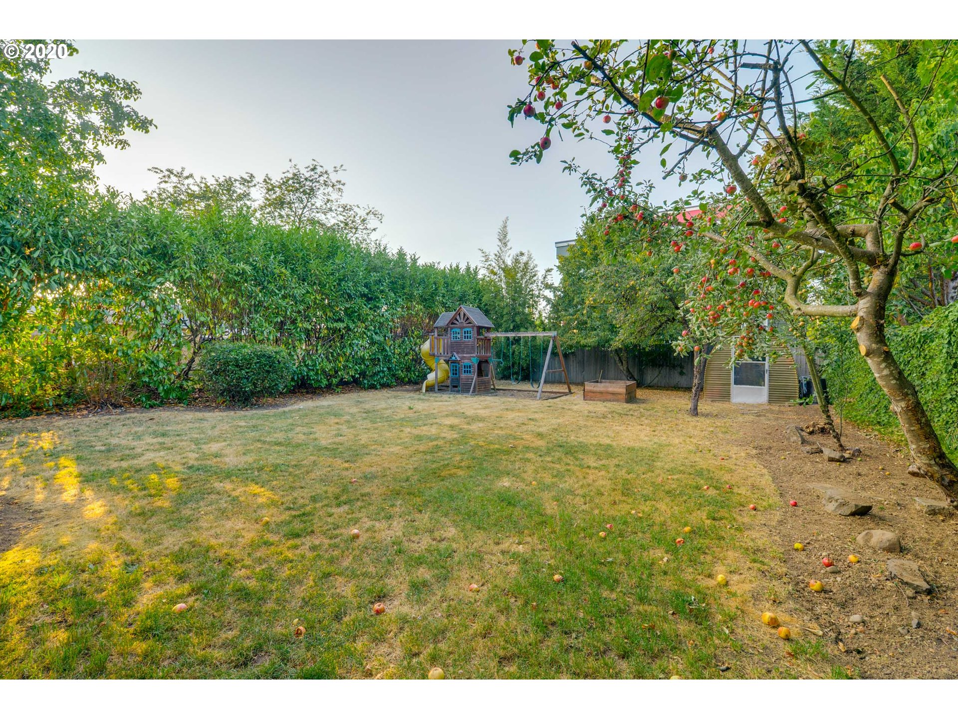 8827 Southeast Reedway Street Portland, OR 97266 - Photo 30 of 32 Gallery Image 30