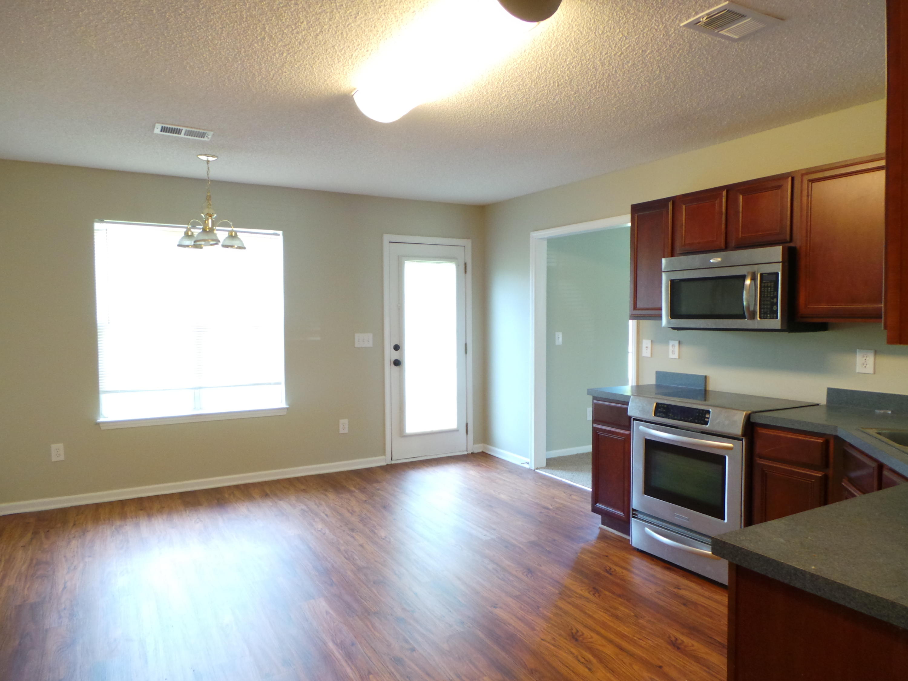 367 Dunning Road Summerville, SC 29486 - Photo 4 of 15 20170812_105408