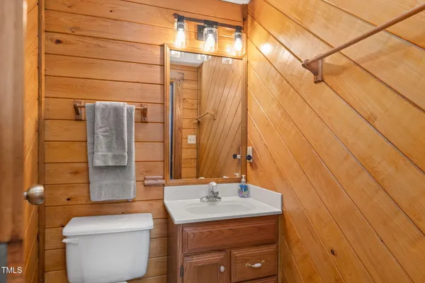 $850,000 | 147 Moncure Lane, Henrico, NC 27842