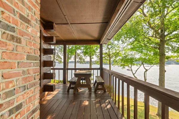 $850,000 | 147 Moncure Lane, Henrico, NC 27842