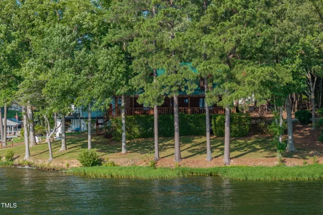 $898,000 | 147 Moncure Lane, Henrico, NC 27842