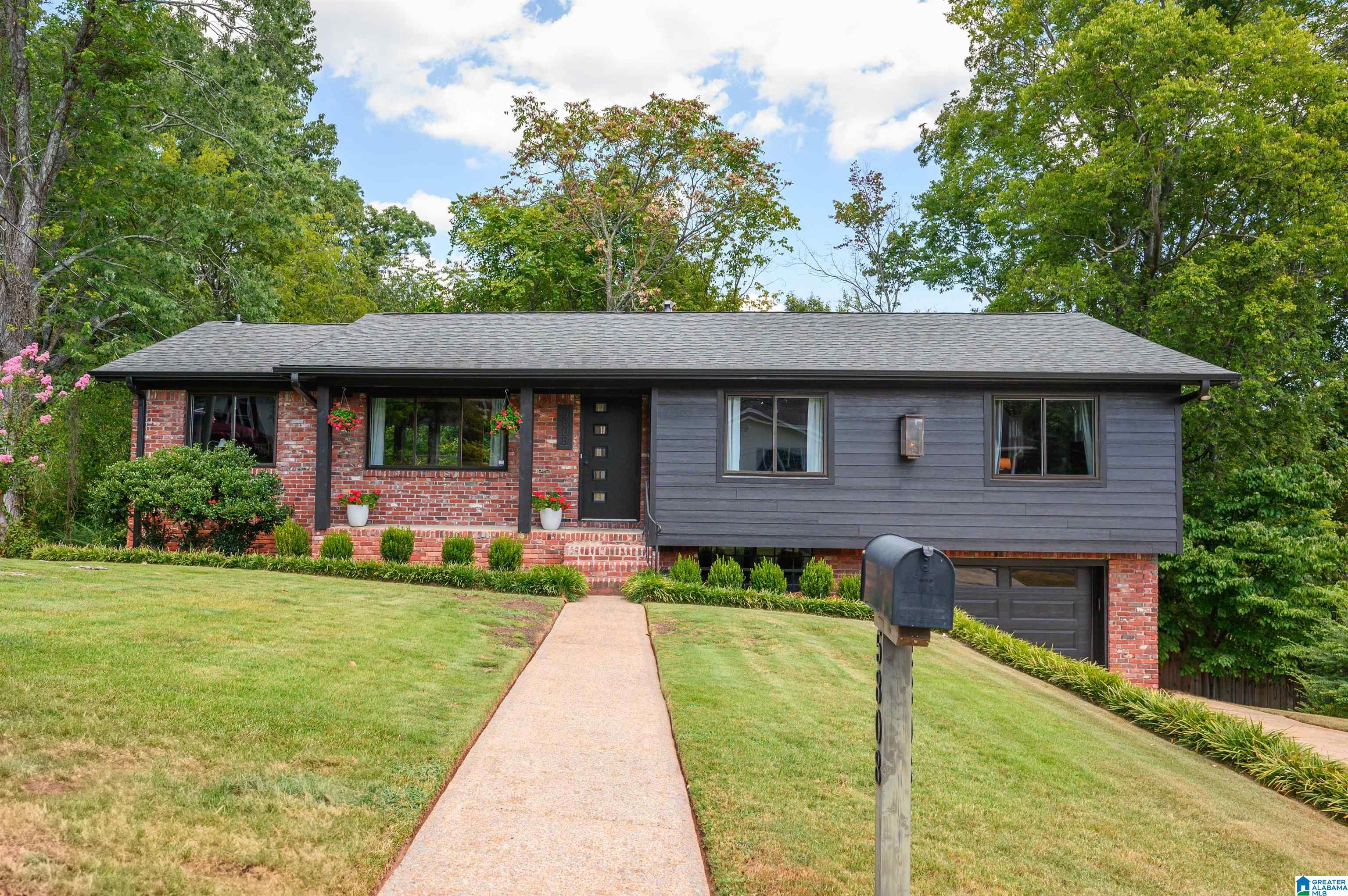 5808 Southhall Road Birmingham, AL 35213 - Photo 3 of 52