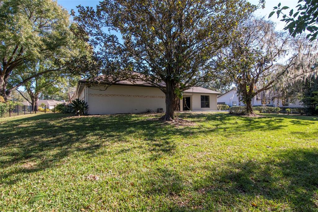 18306 Pleasant Ridge Place Lutz, FL 33548 - Photo 57 of 64