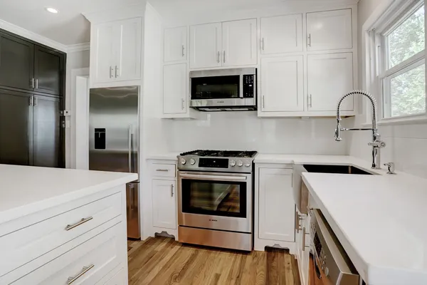 $1,850 | 127 Payne Street, Houston, TX 77009