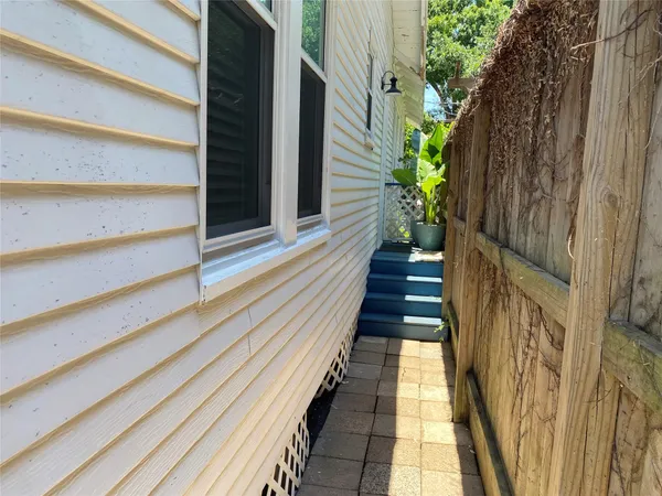 $1,850 | 127 Payne Street, Houston, TX 77009