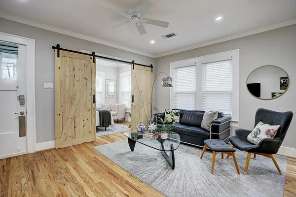 $1,850 | 127 Payne Street, Houston, TX 77009
