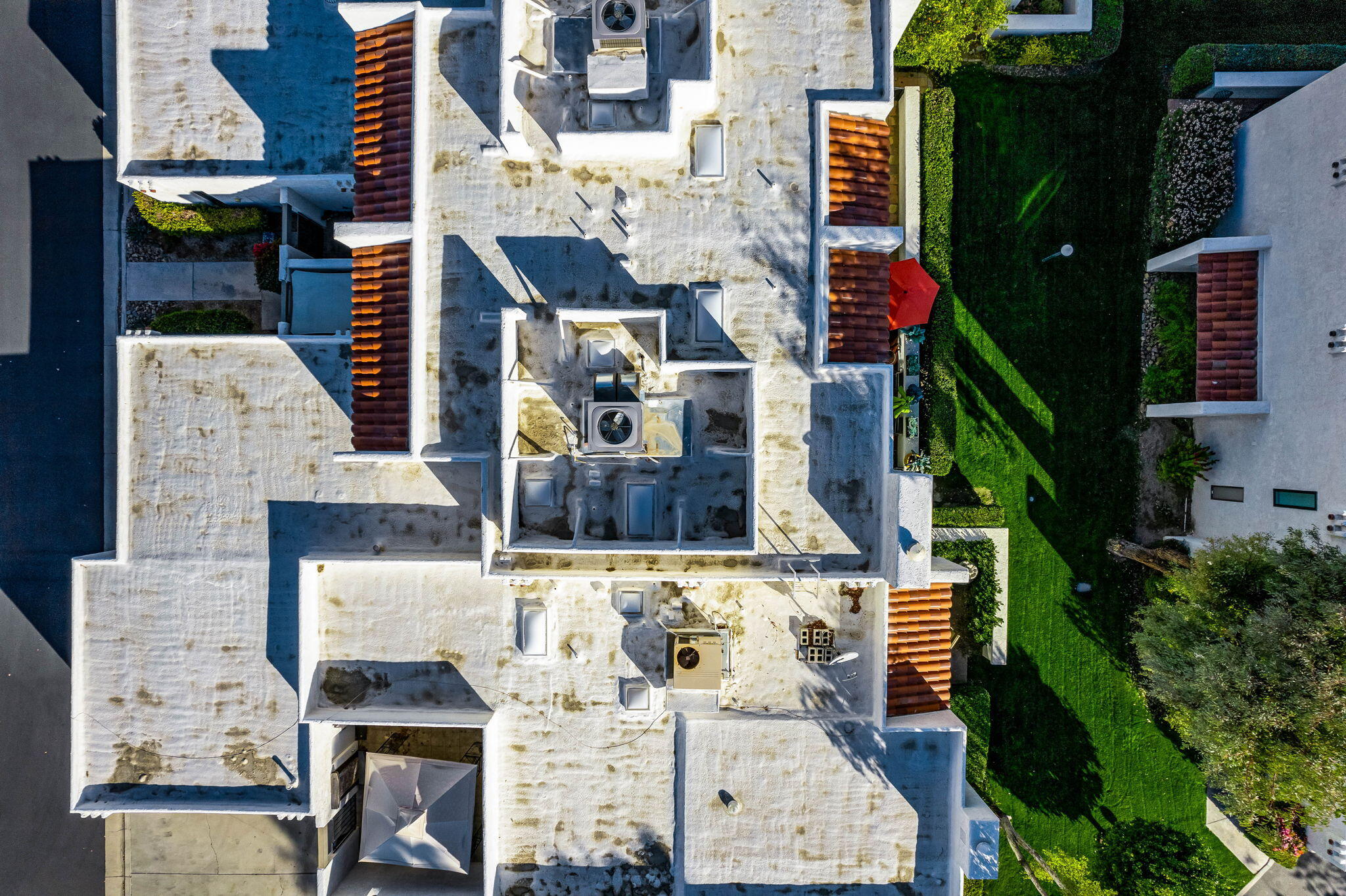 412 Rio Vista Drive Palm Springs, CA 92262 - Photo 45 of 45 an aerial view of residential houses with outdoor space