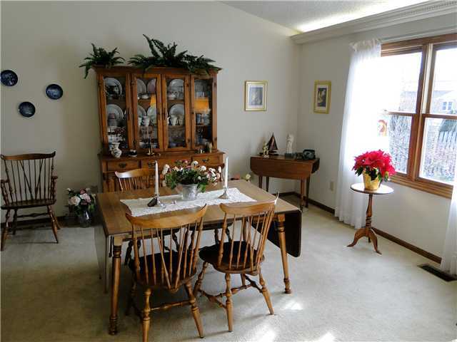 2211 Summit View Road Dublin, OH 43016 - Photo 3 of 17