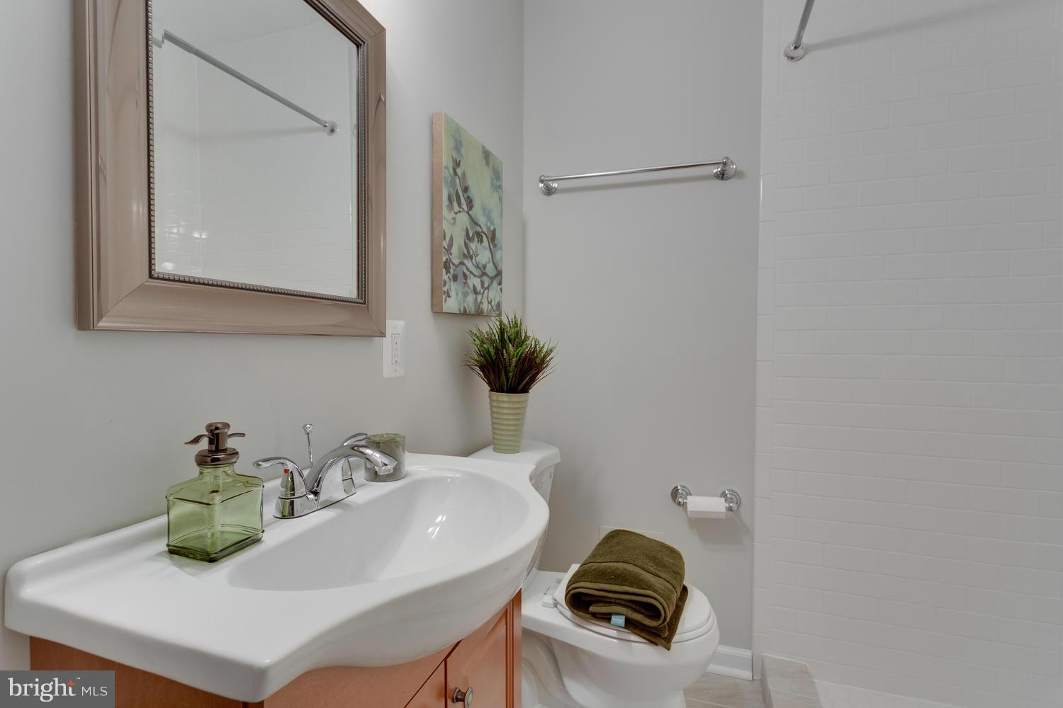 12309 Livingston Road Fort Washington, MD 20744 - Photo 18 of 20 Bedroom