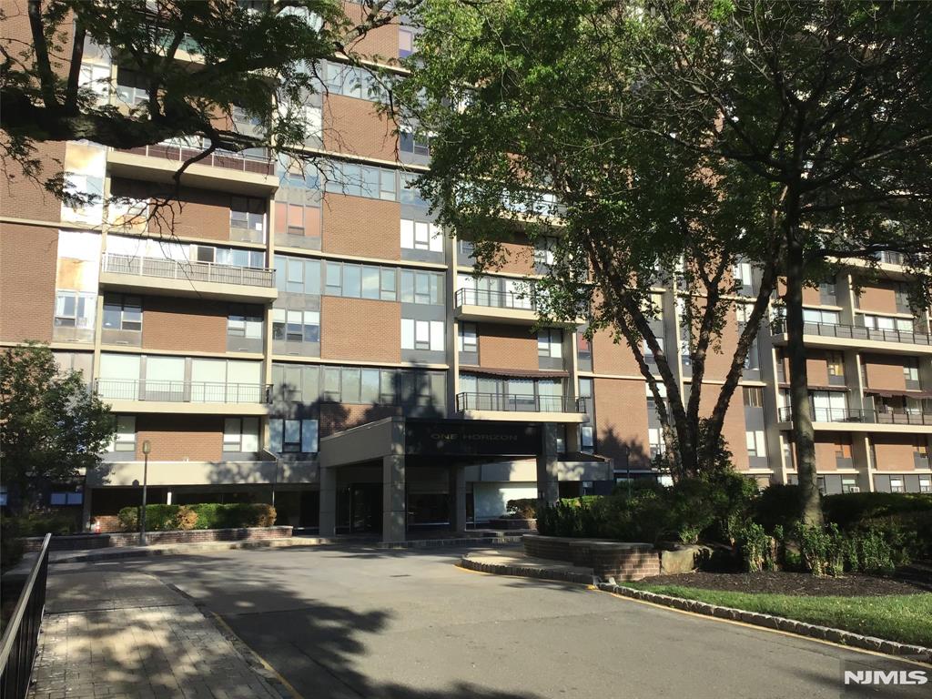 1 Horizon Road, Unit 1219 Fort Lee, NJ 07024 - Photo 1 of 8
