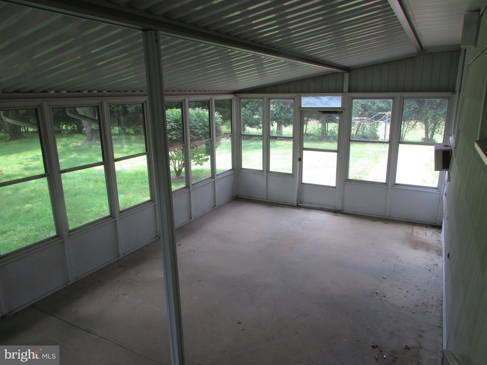 159 Upper Ferry Road Ewing, NJ 08618 - Photo 28 of 30 Rear porch