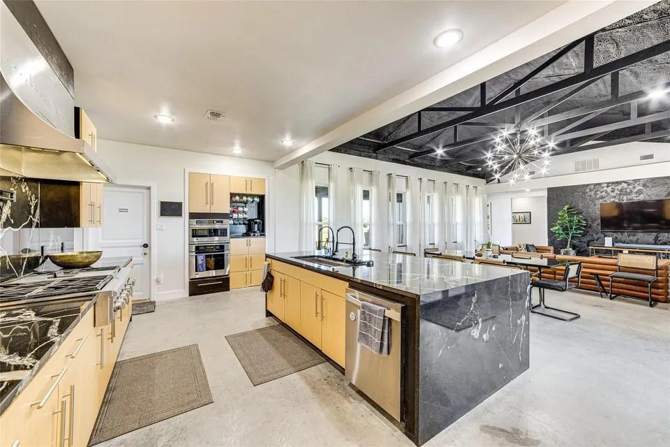 1841 Rains County Road 1402 Point, TX 75472 - Photo 2 of 38 Gallery Image 2
