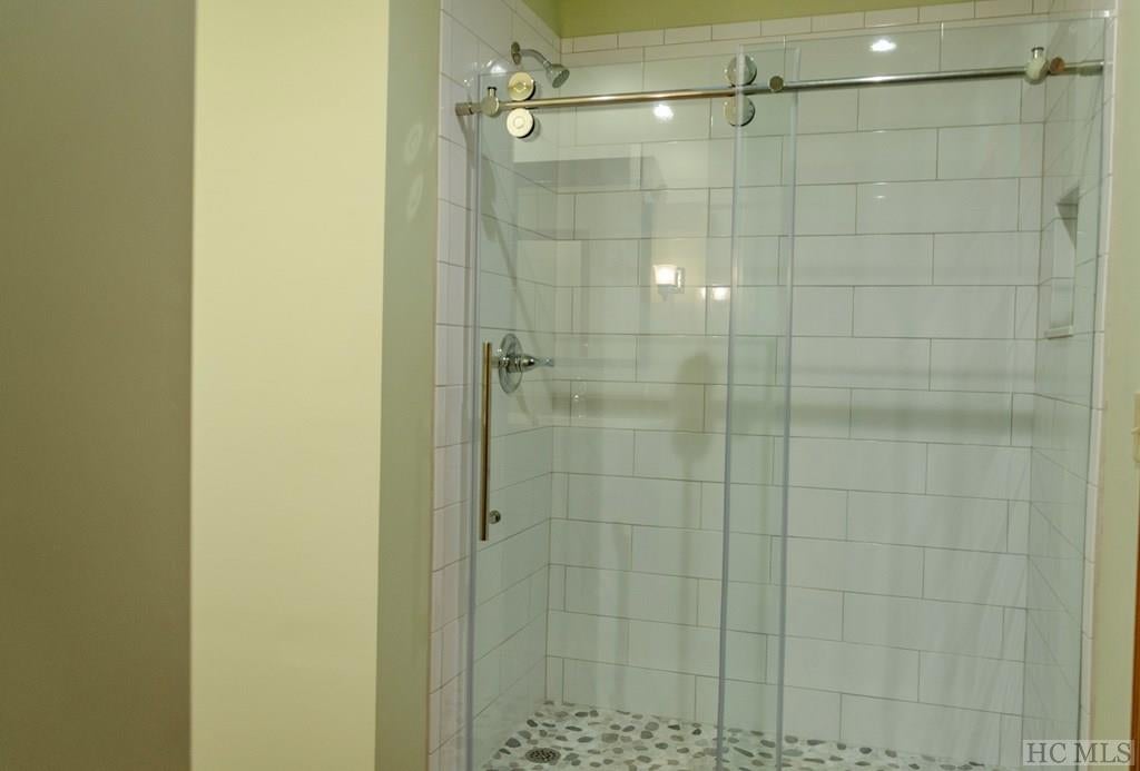 198 Klein Road Highlands, NC 28741 - Photo 17 of 33 Gallery Image 17