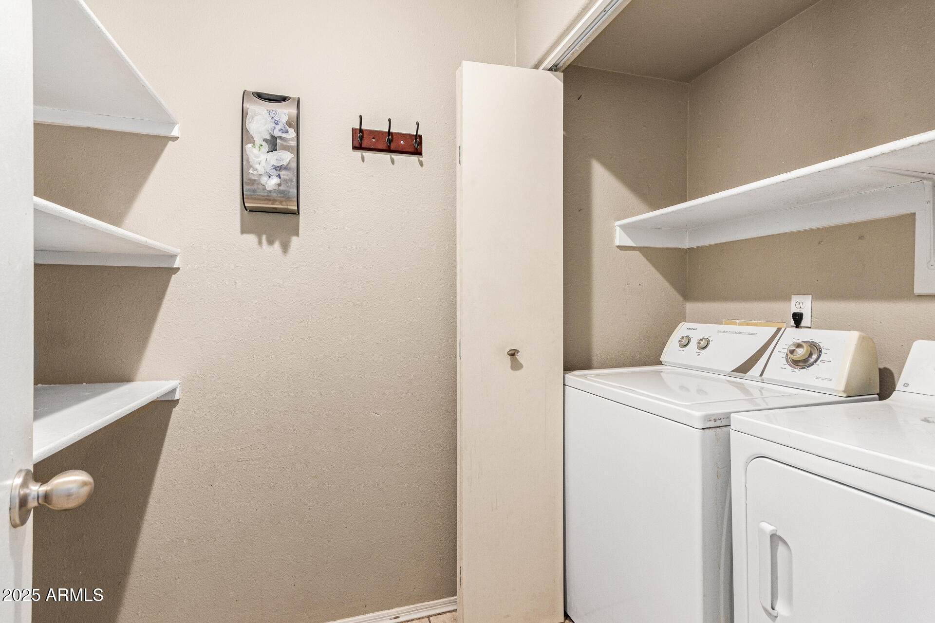 2134 East Broadway Road, Unit 2030 Tempe, AZ 85282 - Photo 24 of 39 24 - Broadway