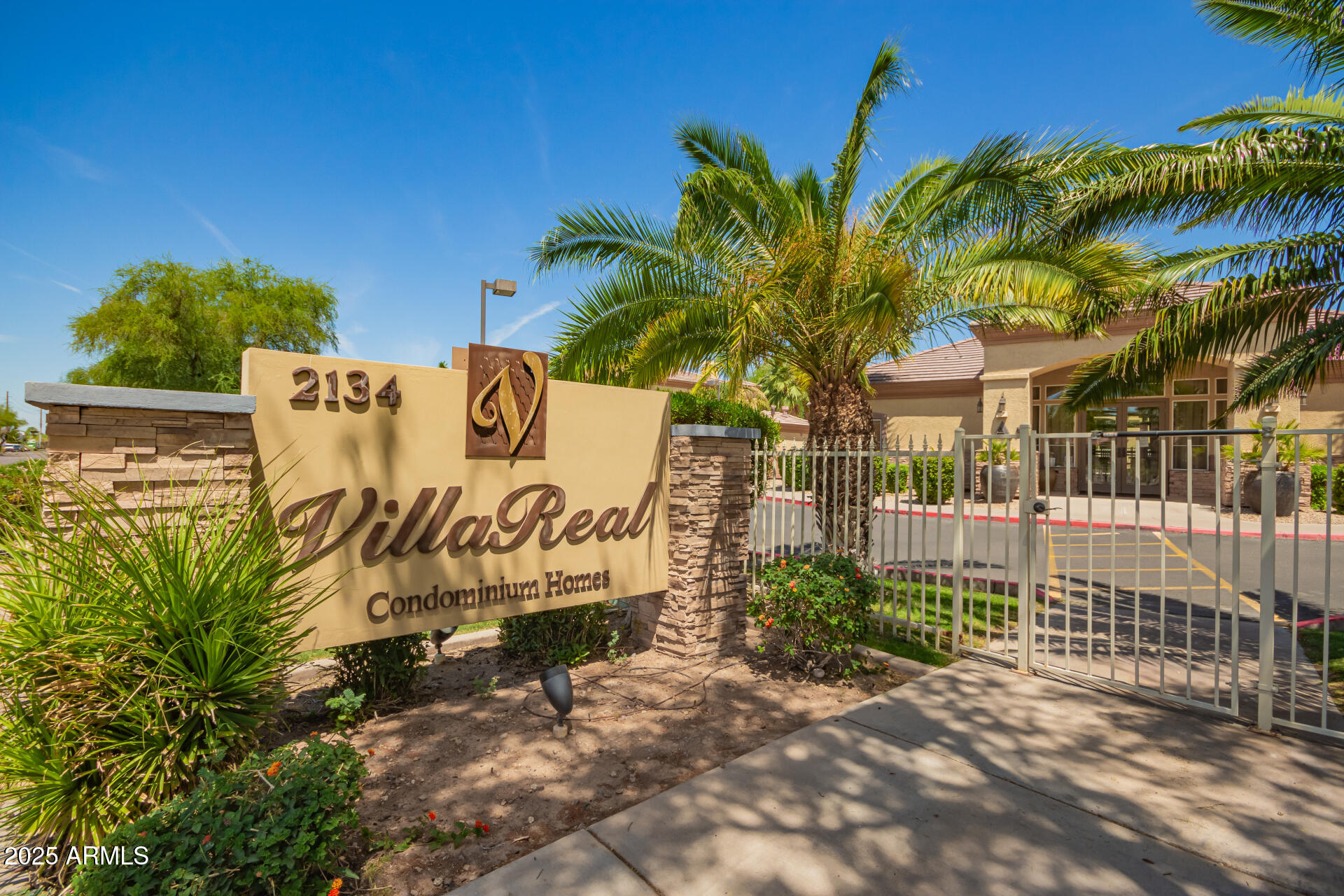 2134 East Broadway Road, Unit 2030 Tempe, AZ 85282 - Photo 29 of 39 29 - Broadway