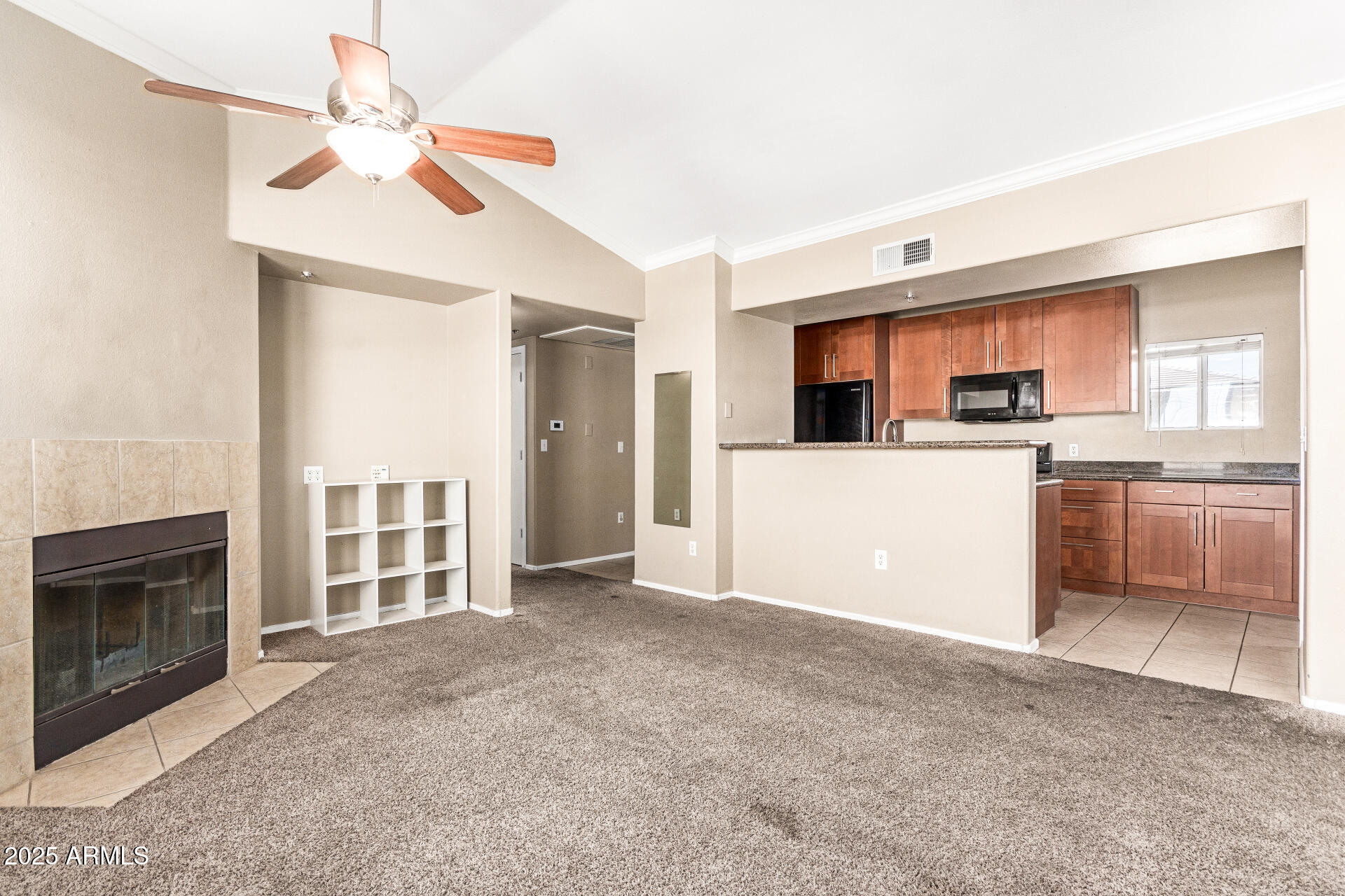 2134 East Broadway Road, Unit 2030 Tempe, AZ 85282 - Photo 8 of 39 08 - Broadway
