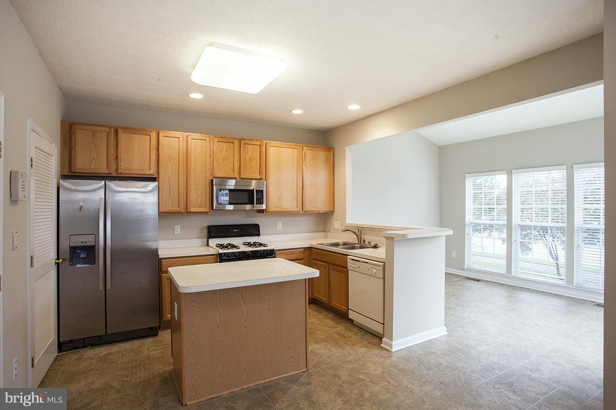 1820 Scaffold Way Odenton, MD 21113 - Photo 6 of 23 Kitchen