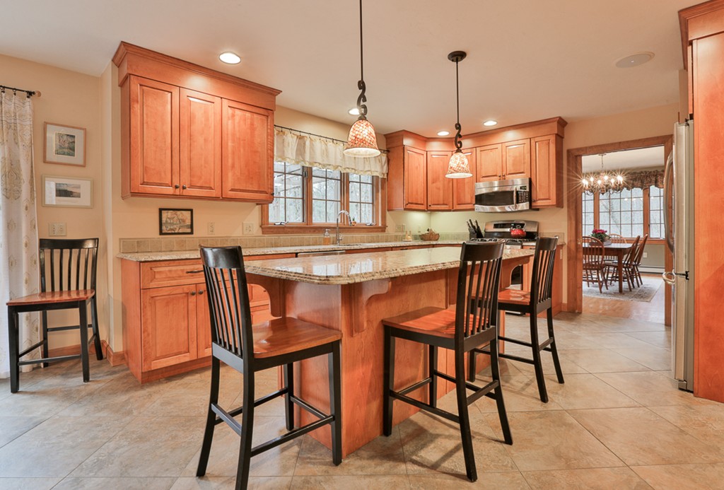 60 Houghton Road Princeton, MA 01541 - Photo 11 of 30