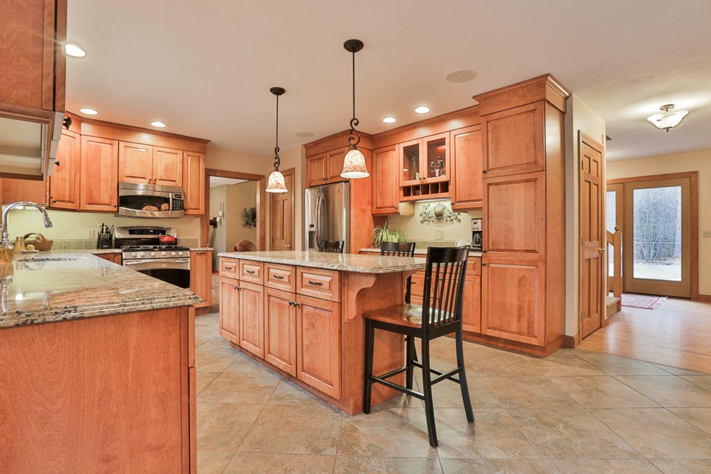 60 Houghton Road Princeton, MA 01541 - Photo 13 of 30
