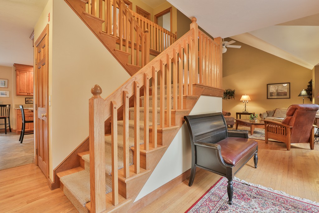 60 Houghton Road Princeton, MA 01541 - Photo 5 of 30