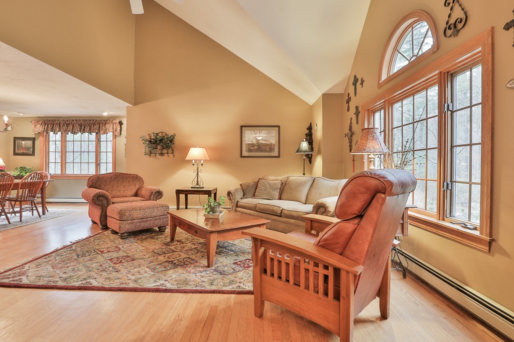 60 Houghton Road Princeton, MA 01541 - Photo 6 of 30