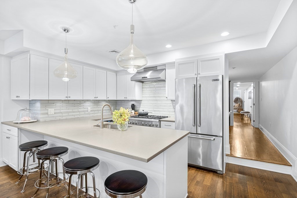 290 North Street, Unit 2 Boston, MA 02113 - Photo 2 of 22