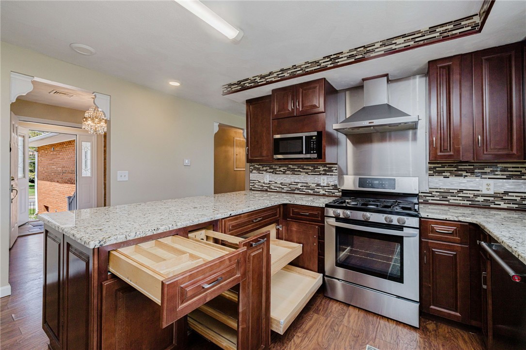 34 Cherry Hill Road Johnston, RI 02919 - Photo 12 of 50