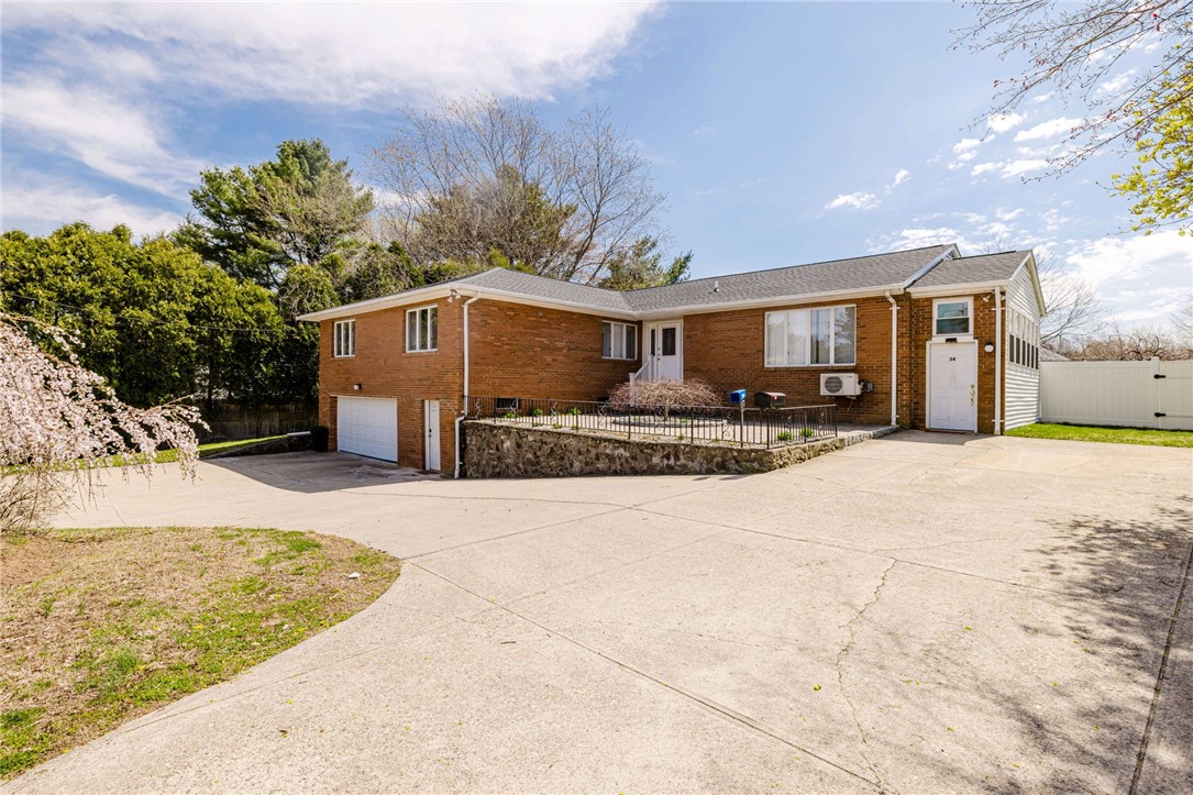 34 Cherry Hill Road Johnston, RI 02919 - Photo 2 of 50