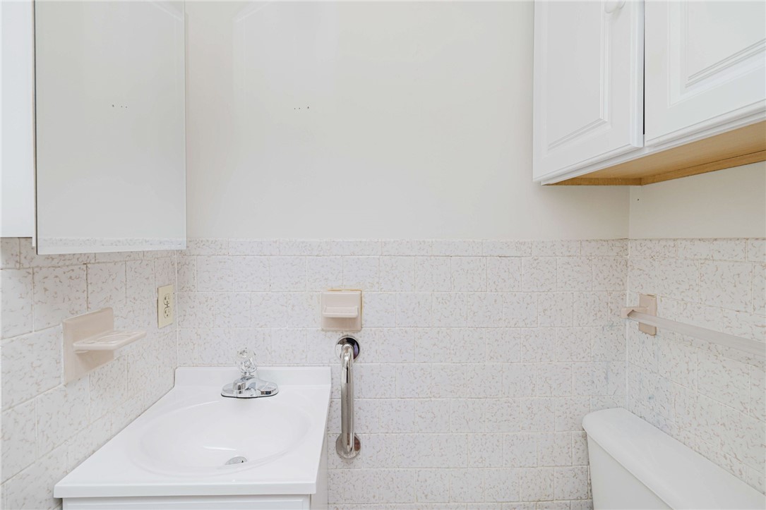 34 Cherry Hill Road Johnston, RI 02919 - Photo 29 of 50