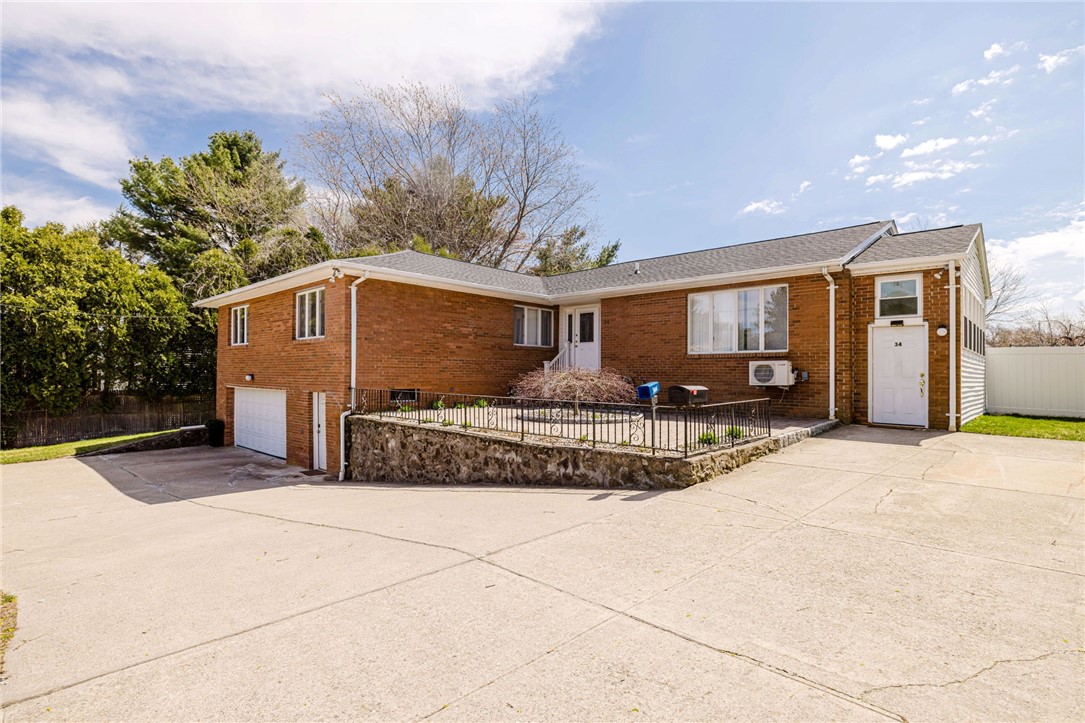 34 Cherry Hill Road Johnston, RI 02919 - Photo 3 of 50