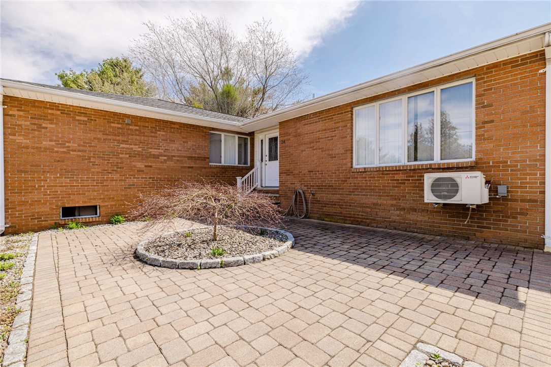 34 Cherry Hill Road Johnston, RI 02919 - Photo 4 of 50