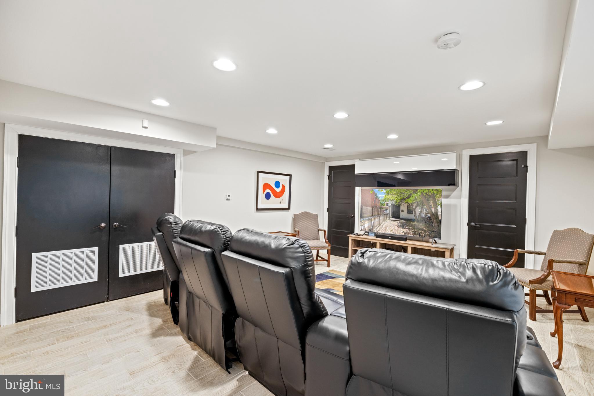 407 Independence Avenue Southeast Washington, DC 20003 - Photo 32 of 41