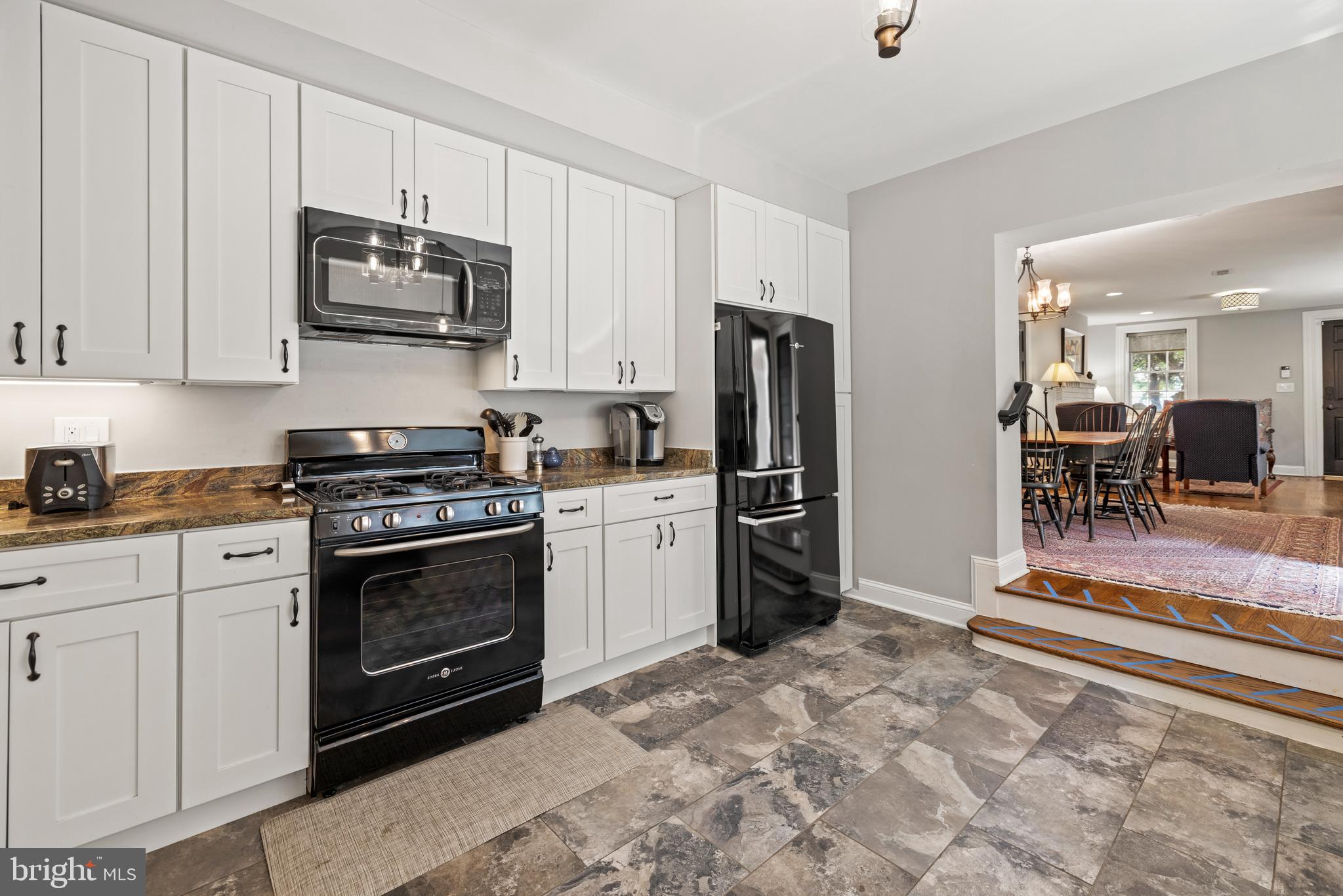 407 Independence Avenue Southeast Washington, DC 20003 - Photo 9 of 41