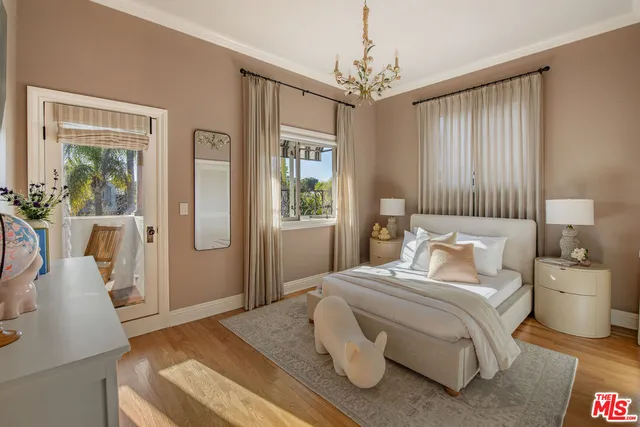 $4,500,000 | 2645 33rd Street, Santa Monica, CA 90405