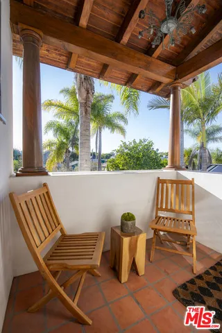 $4,500,000 | 2645 33rd Street, Santa Monica, CA 90405