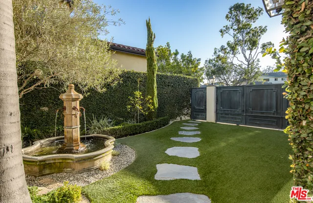 $4,500,000 | 2645 33rd Street, Santa Monica, CA 90405