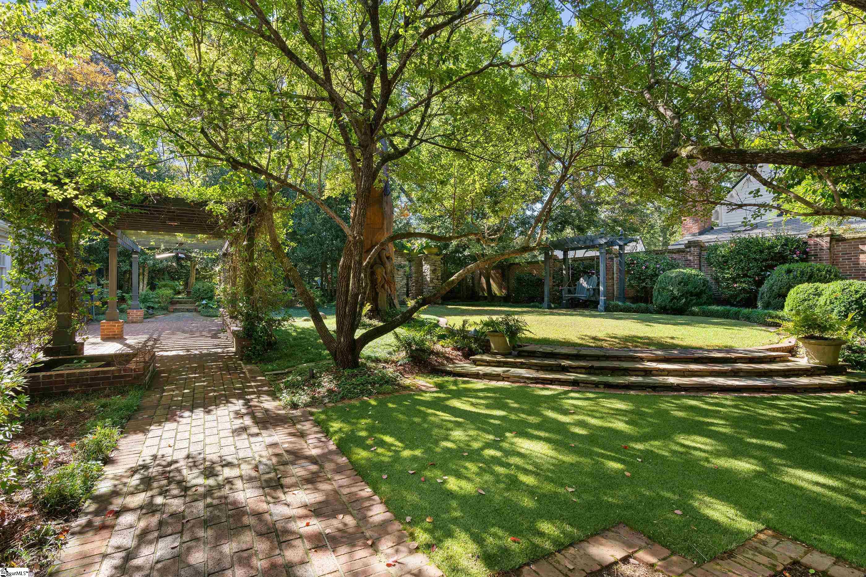 4 Pine Forest Drive Greenville, SC 29601 - Photo 29 of 41