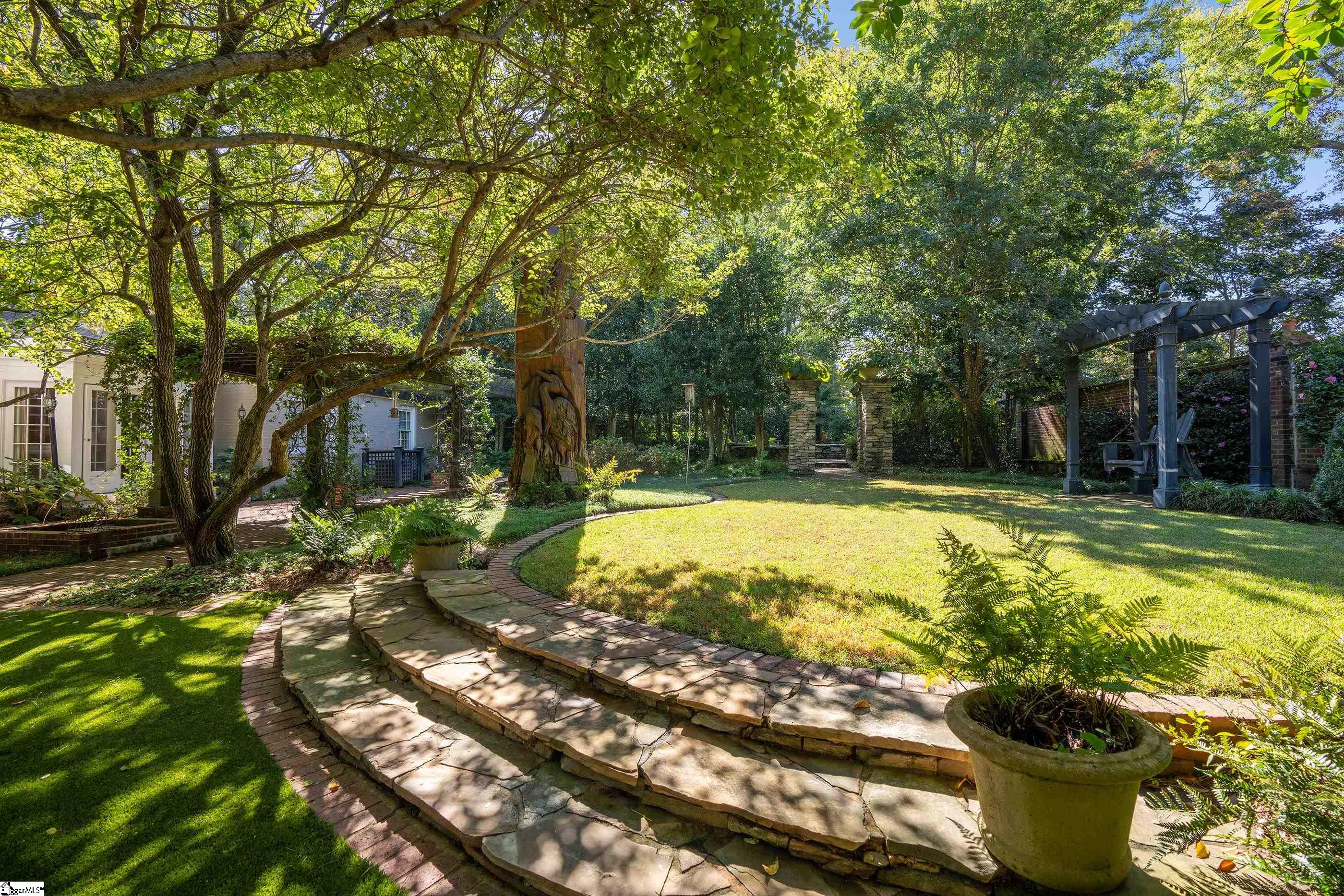 4 Pine Forest Drive Greenville, SC 29601 - Photo 30 of 41