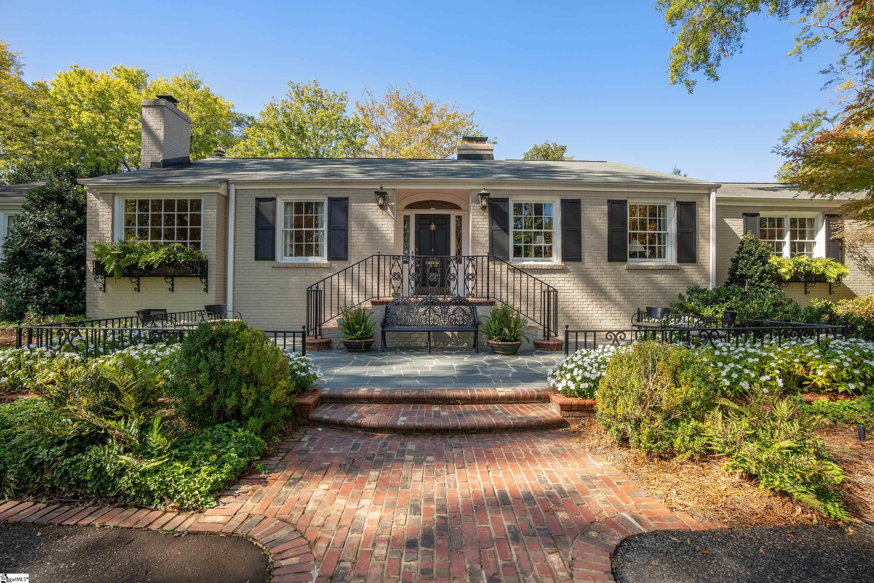 4 Pine Forest Drive Greenville, SC 29601 - Photo 3 of 41