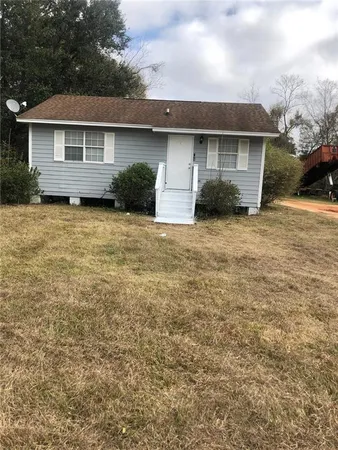 a view of a house with a outdoor space