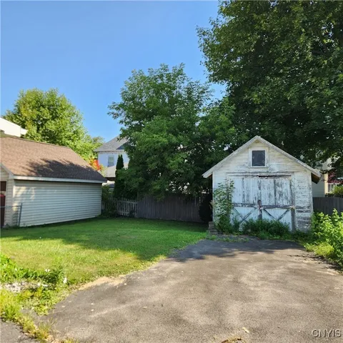 $129,000 | 104 Henry Street, Herkimer, NY 13350