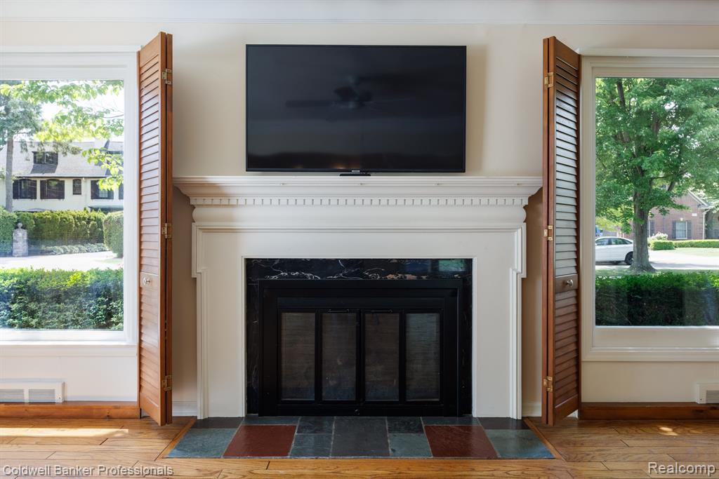 1018 Harvard Road Grosse Pointe, MI 48230 - Photo 12 of 40