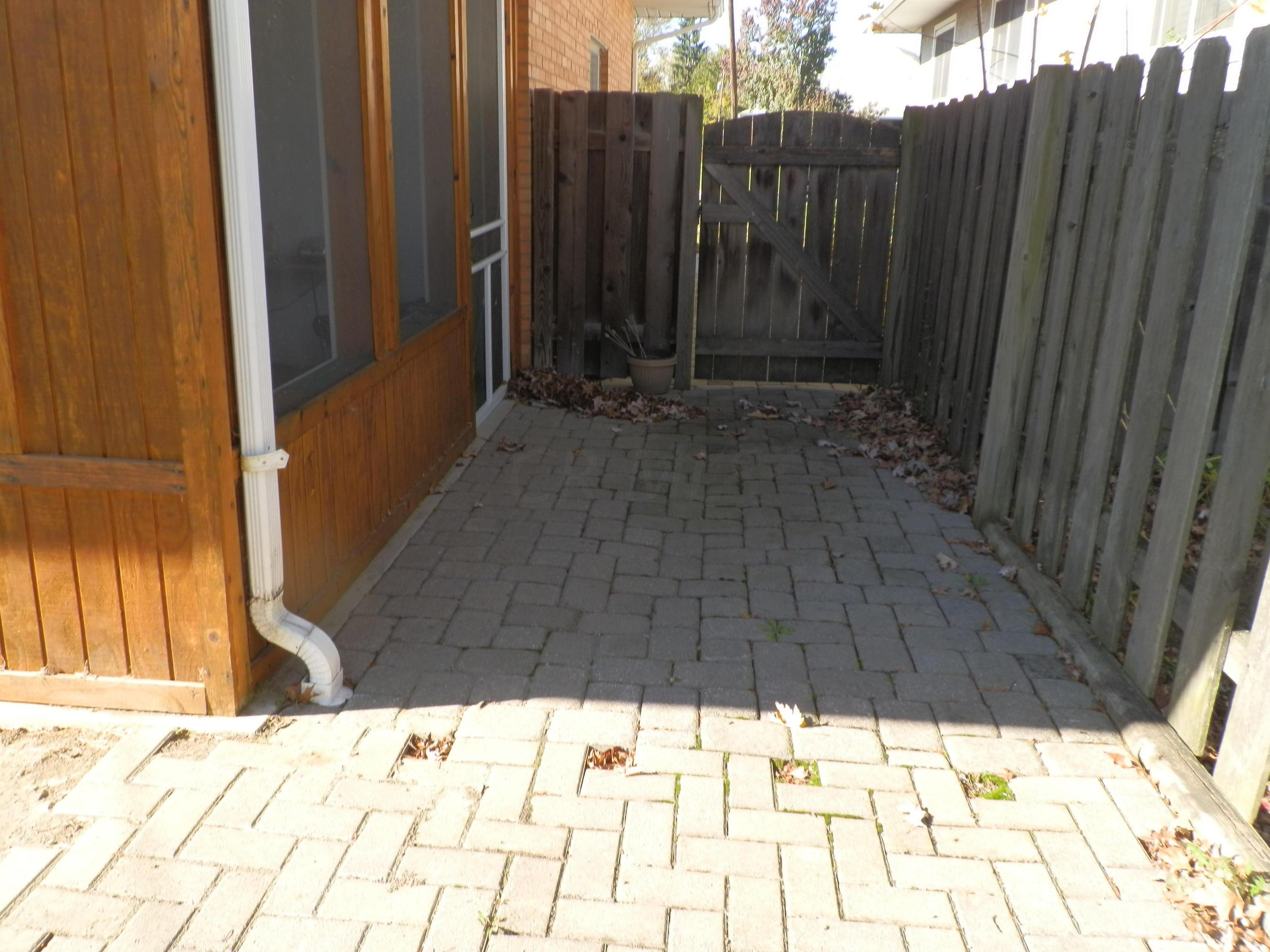 846 Bernhard Road Columbus, OH 43213 - Photo 6 of 23