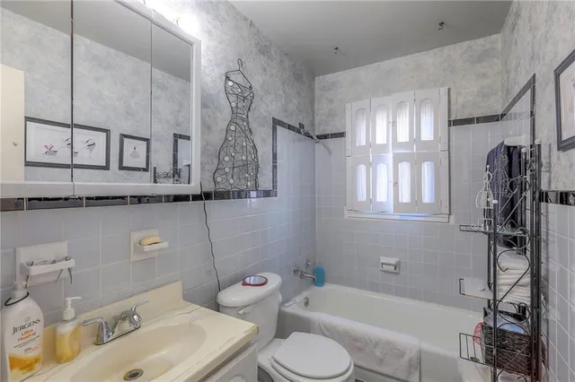 $240,000 | 10604 East 75th Street, Raytown, MO 64133