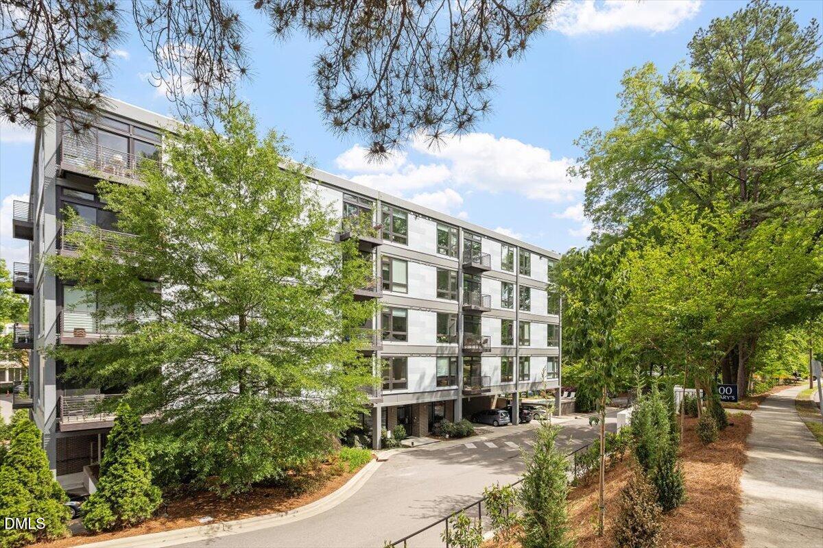 1300 St Marys Street, Unit 207 Raleigh, NC 27605 - Photo 18 of 31 a front view of a building