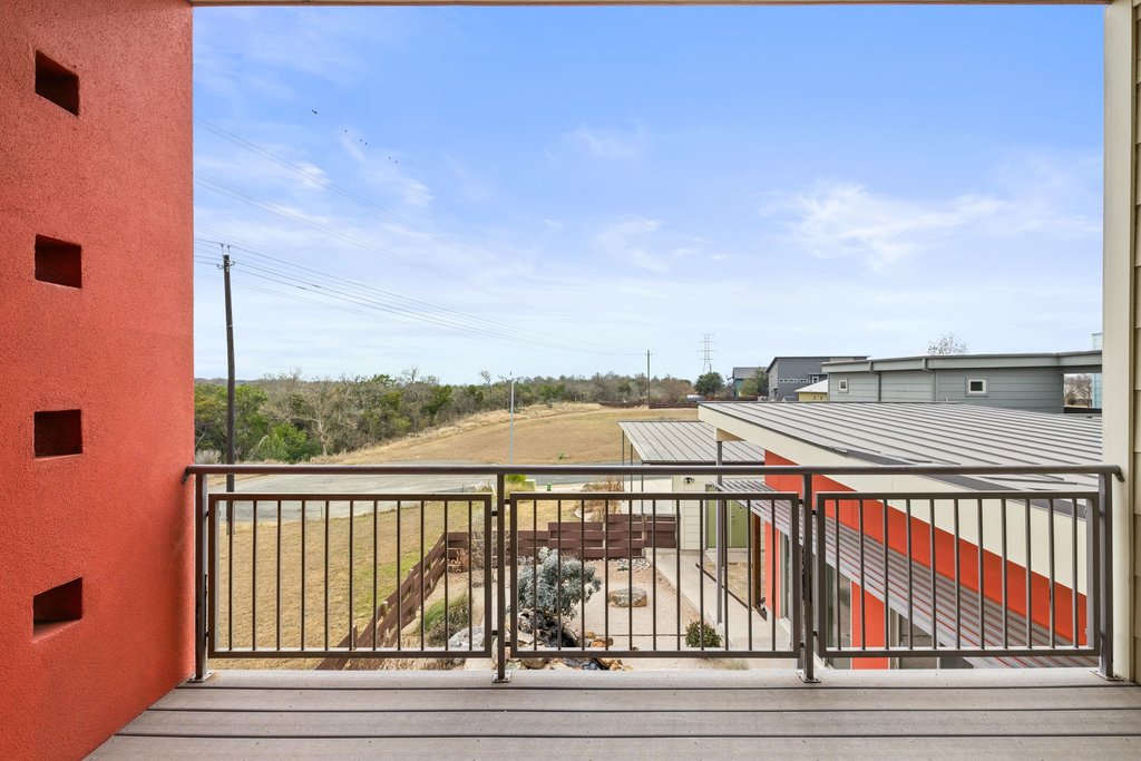 7412 Ava Lane Austin, TX 78724 - Photo 17 of 28 View of balcony