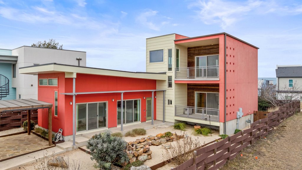 7412 Ava Lane Austin, TX 78724 - Photo 2 of 28 Side view of property