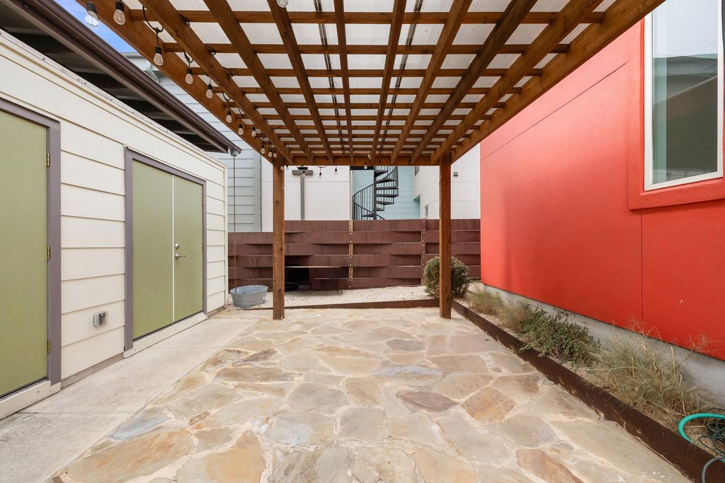 7412 Ava Lane Austin, TX 78724 - Photo 23 of 28 View of patio