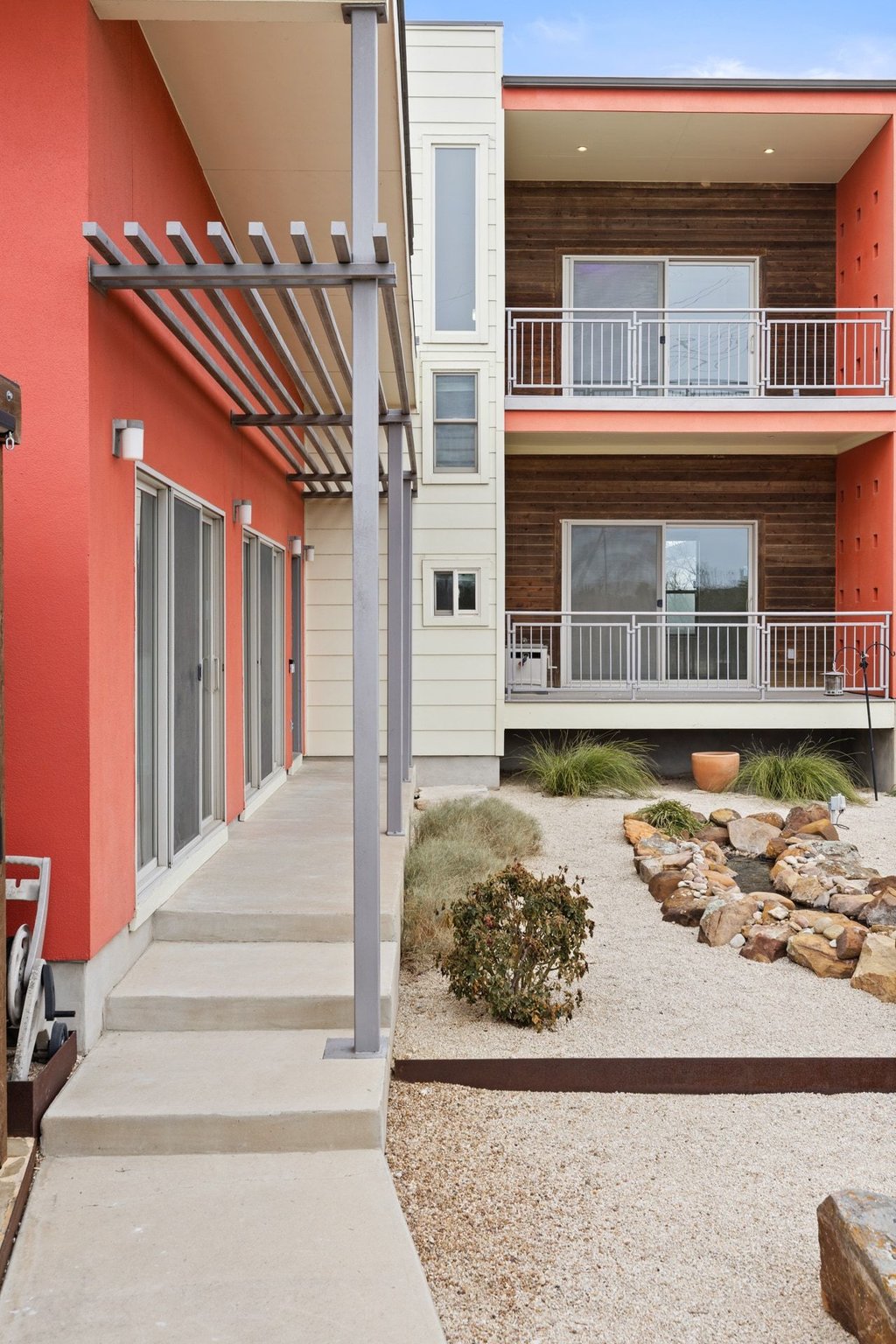 7412 Ava Lane Austin, TX 78724 - Photo 25 of 28 View of building exterior